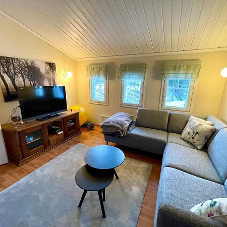 Βίλα Cozy House Close To Arctic Circle